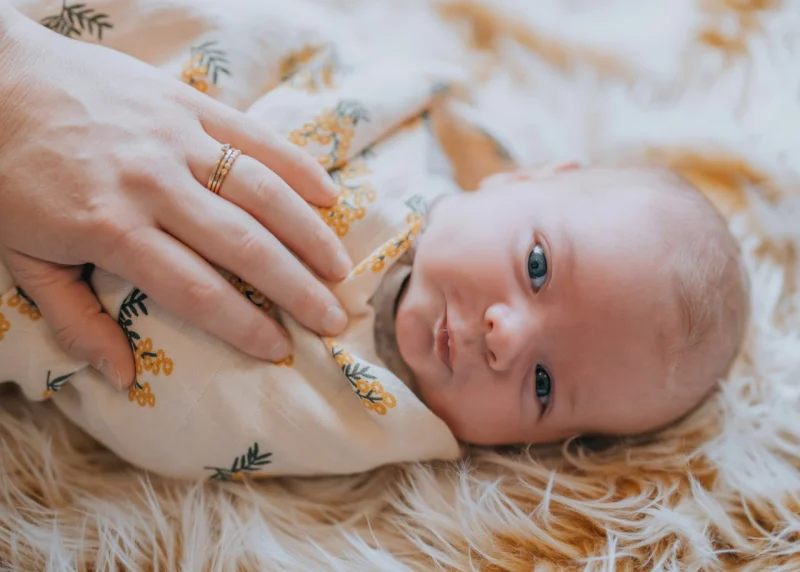 How to swaddle a newborn baby — step-by-step guide